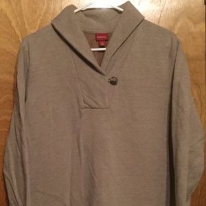 Long sleeve pullover